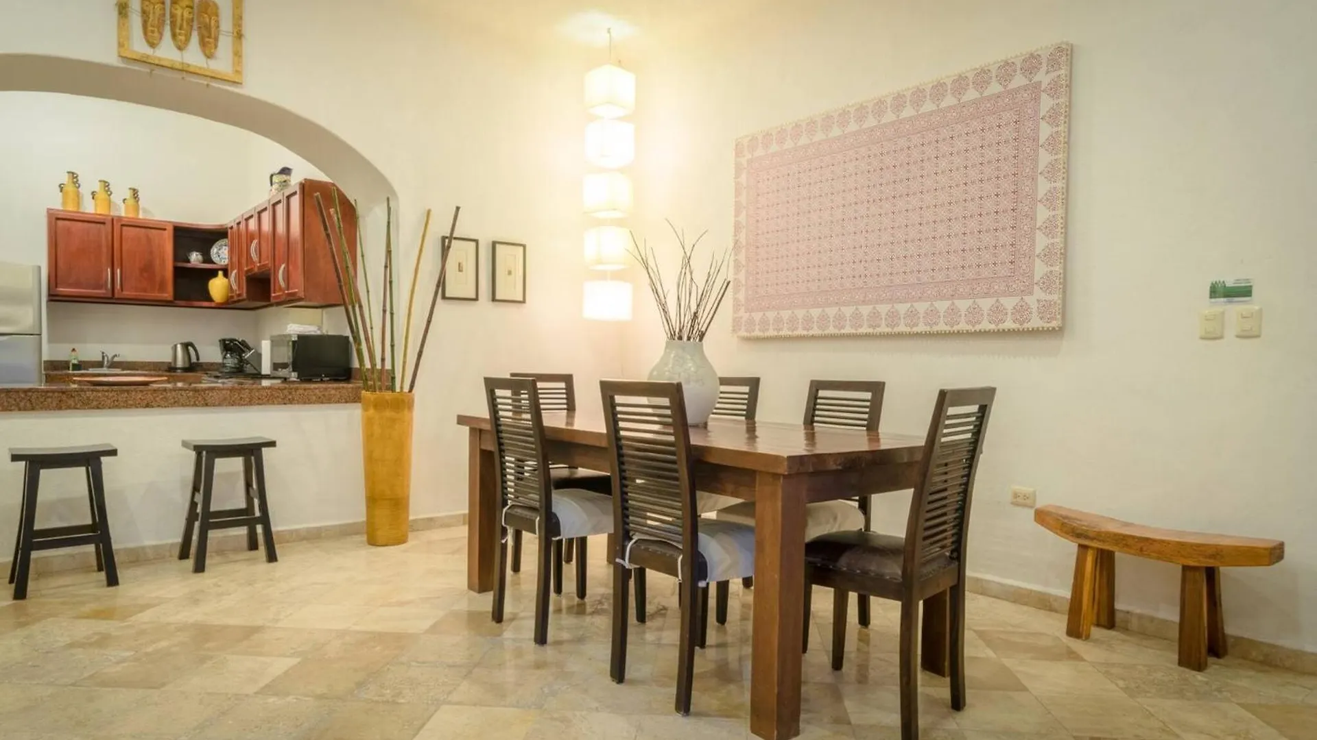 2 Bedroom Condo Only Steps To The Beach - At Magic Paradise Condos, Mamitas Beach - Magia Playa del Carmen Hébergement de vacances
