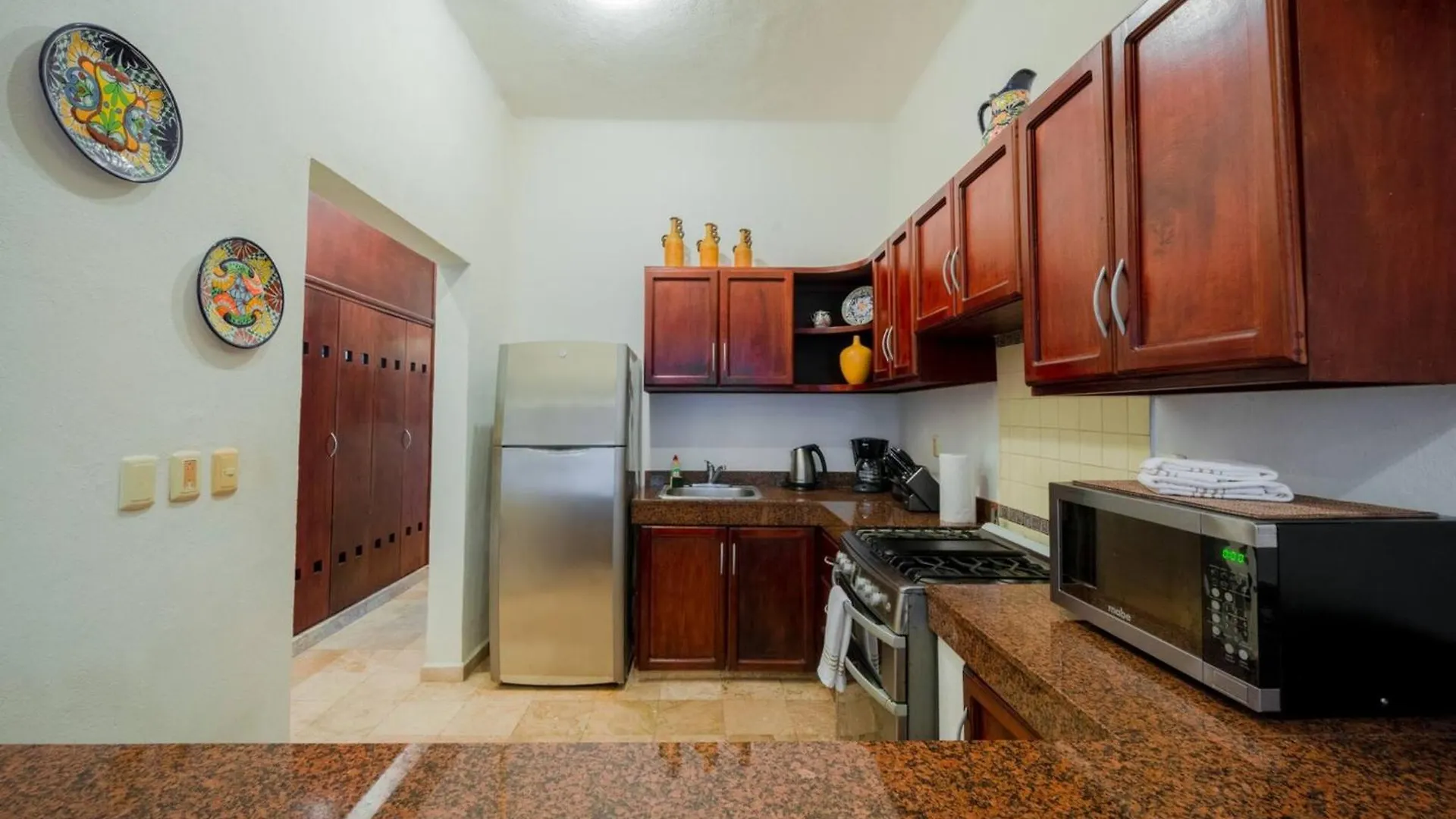 2 Bedroom Condo Only Steps To The Beach - At Magic Paradise Condos, Mamitas Beach - Magia Playa del Carmen 0*,