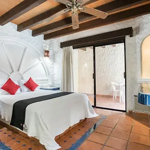Capital O Mimi Del Mar, Hotel